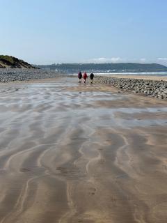 Heading down the western side of the Burrows, Westward Ho! now visible